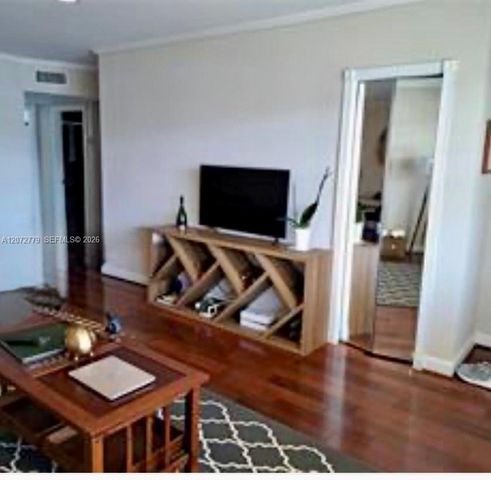 462 Golden Isles Drive 305, Hallandale Beach, FL 33009