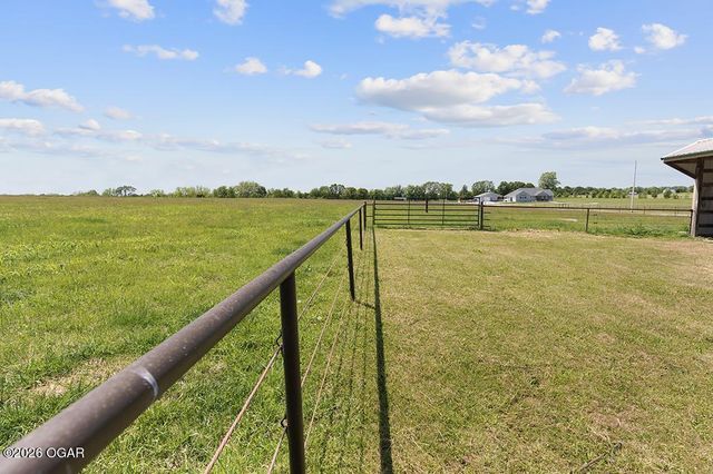 439 Lenape Road, Billings, MO 65610