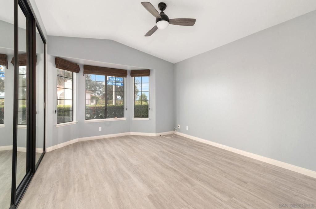 Image 6 of property listing at 18192 Calle Estepona, San Diego, CA 92128