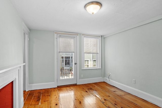 7 Andrew Street 14, Salem, MA 01970