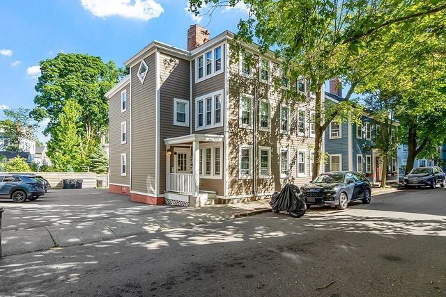 7 Andrew Street 14, Salem, MA 01970