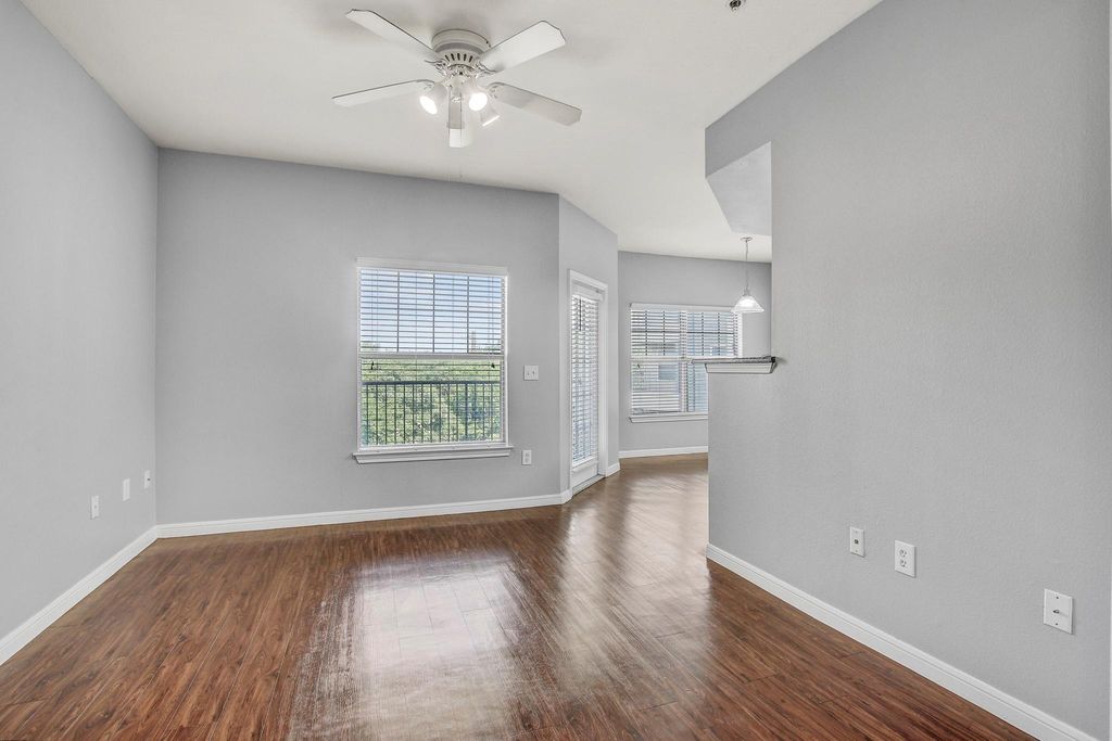 2320 Gracy Farms LN 1024, Austin, TX 78758