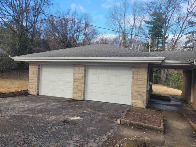 4535 Kuebler Road, Evansville, IN 47720