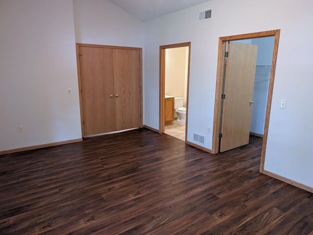 2203 Foxglove Way, Hudson, WI 54016
