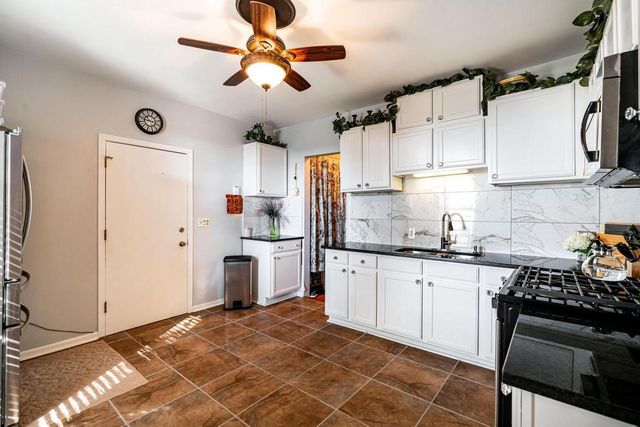 201 N 36th STREET, Milwaukee, WI 53208