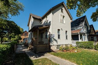 201 N 36th STREET, Milwaukee, WI 53208
