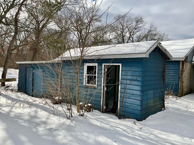 2240 S 350 E, Knox, IN 46534