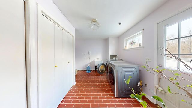 2240 S 350 E, Knox, IN 46534