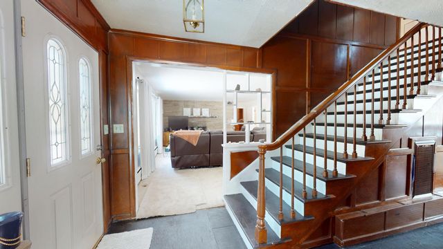 2240 S 350 E, Knox, IN 46534