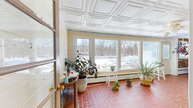 2240 S 350 E, Knox, IN 46534