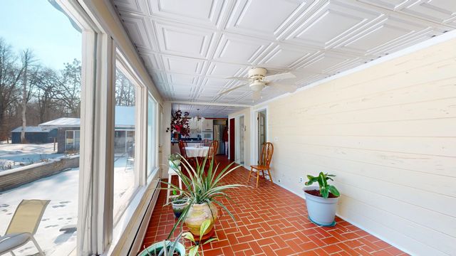 2240 S 350 E, Knox, IN 46534