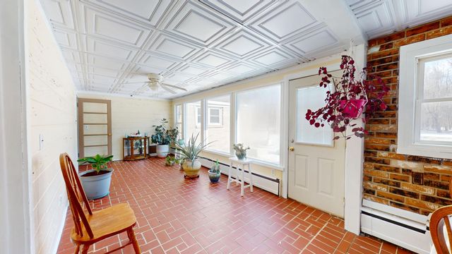 2240 S 350 E, Knox, IN 46534