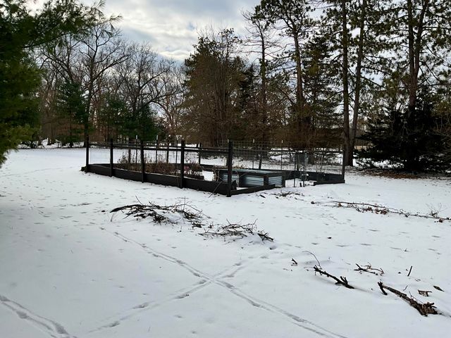 2240 S 350 E, Knox, IN 46534