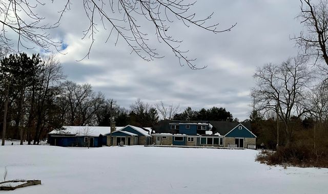 2240 S 350 E, Knox, IN 46534