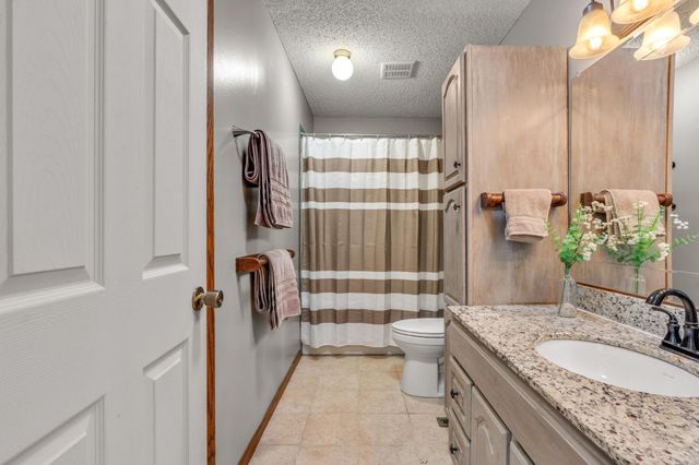 419 Springhill Road, Vadnais Heights, MN 55127