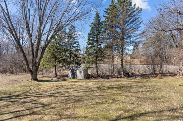 419 Springhill Road, Vadnais Heights, MN 55127