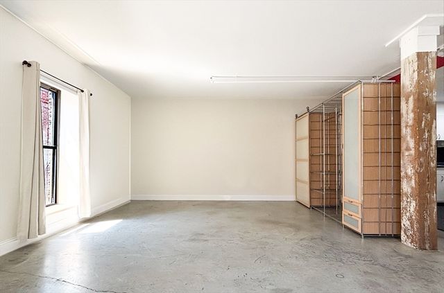 172 Middle St 303, Lowell, MA 01852