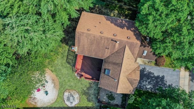 73 Beechwood Cir, Hillsborough Twp., NJ 08844
