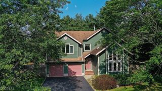 73 Beechwood Cir, Hillsborough Twp., NJ 08844