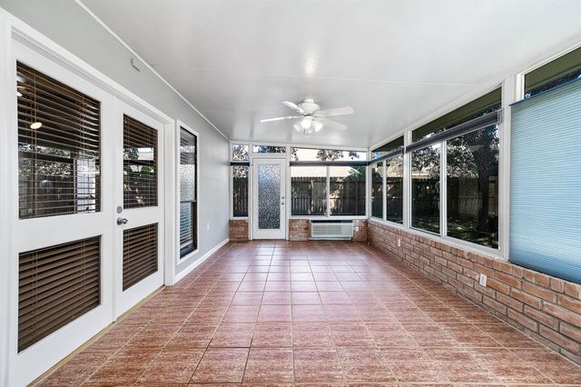 11606 Aspenway Drive, Houston, TX 77070