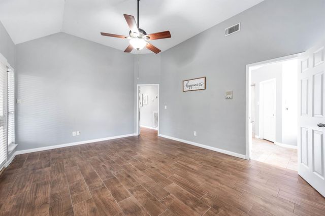 11606 Aspenway Drive, Houston, TX 77070