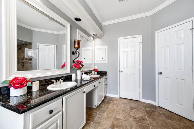 11606 Aspenway Drive, Houston, TX 77070