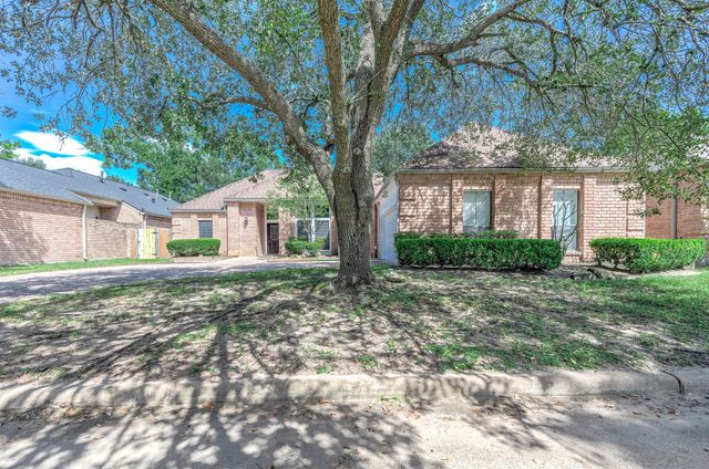 11606 Aspenway Drive, Houston, TX 77070