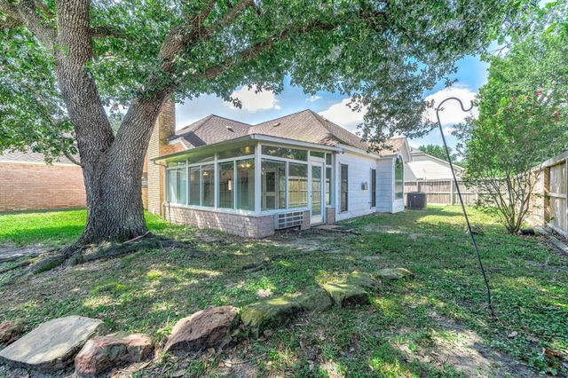 11606 Aspenway Drive, Houston, TX 77070