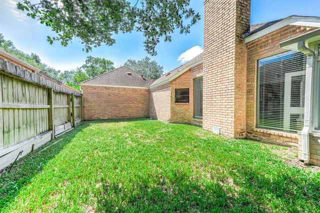 11606 Aspenway Drive, Houston, TX 77070