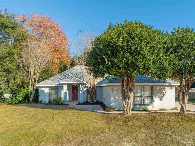 1860 Sparrow Ln, Navarre, FL 32566