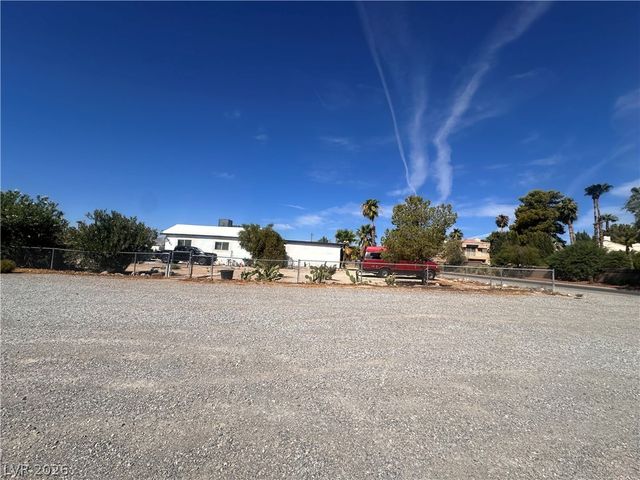 5181 North Tioga Way, Las Vegas, NV 89149