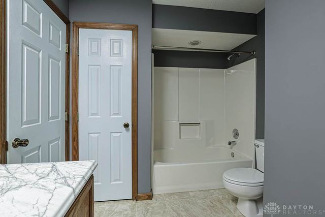6331 Adams Circle 16, Washington Twp, OH 45459
