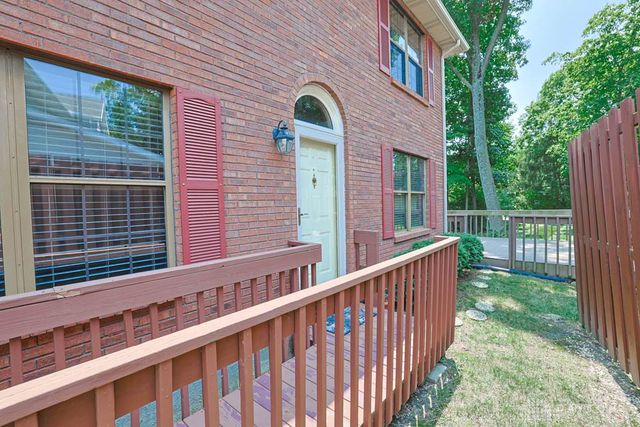 6331 Adams Circle 16, Washington Twp, OH 45459