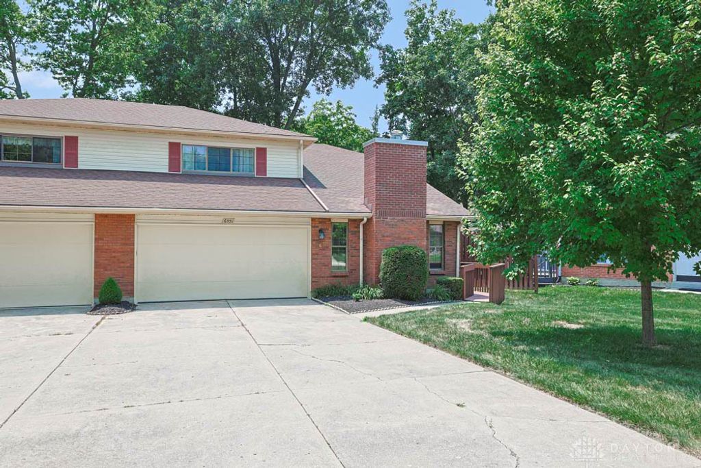 6331 Adams Circle 16, Washington Twp, OH 45459