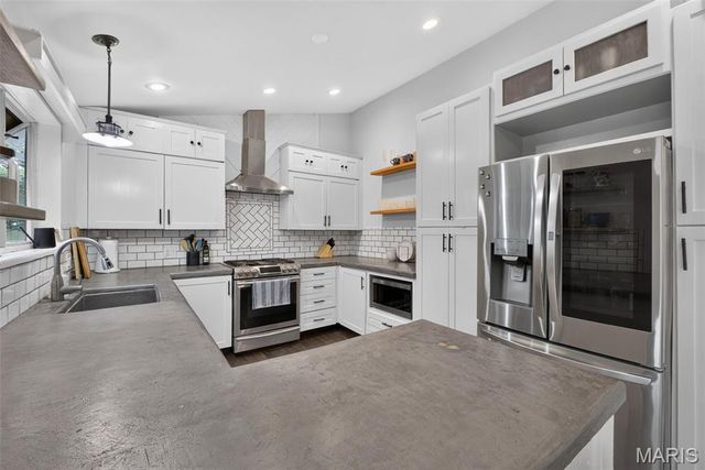 38 Barrington Drive, O'fallon, MO 63376