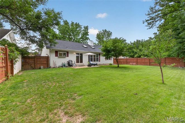 38 Barrington Drive, O'fallon, MO 63376