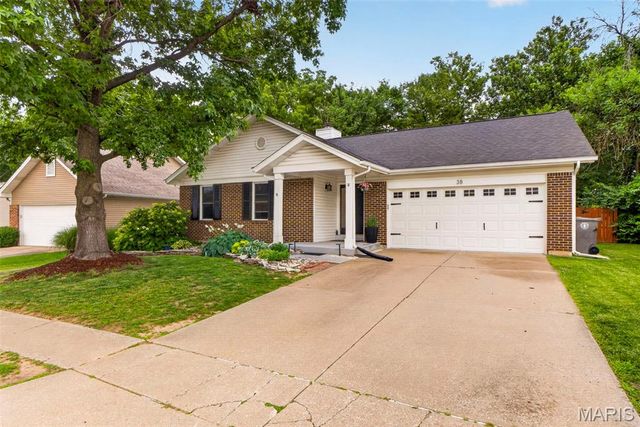 38 Barrington Drive, O'fallon, MO 63376