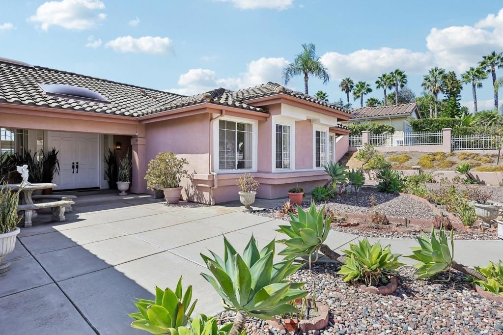 638 Cantara Lane, Vista, CA 92081 — photo 4