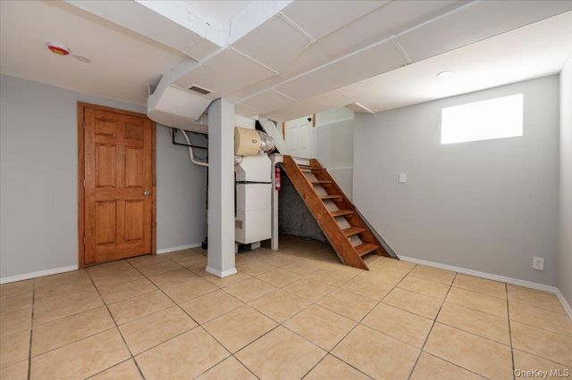 91-19 216th Street, Queens Village, NY 11428