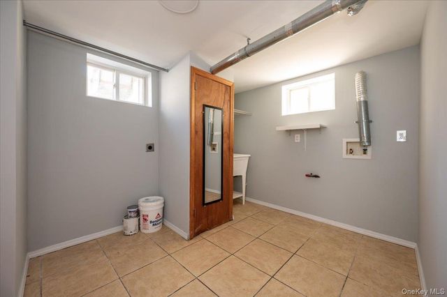 91-19 216th Street, Queens Village, NY 11428