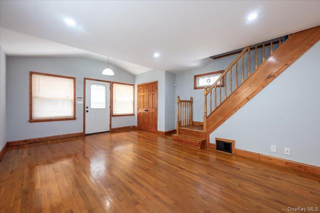 91-19 216th Street, Queens Village, NY 11428