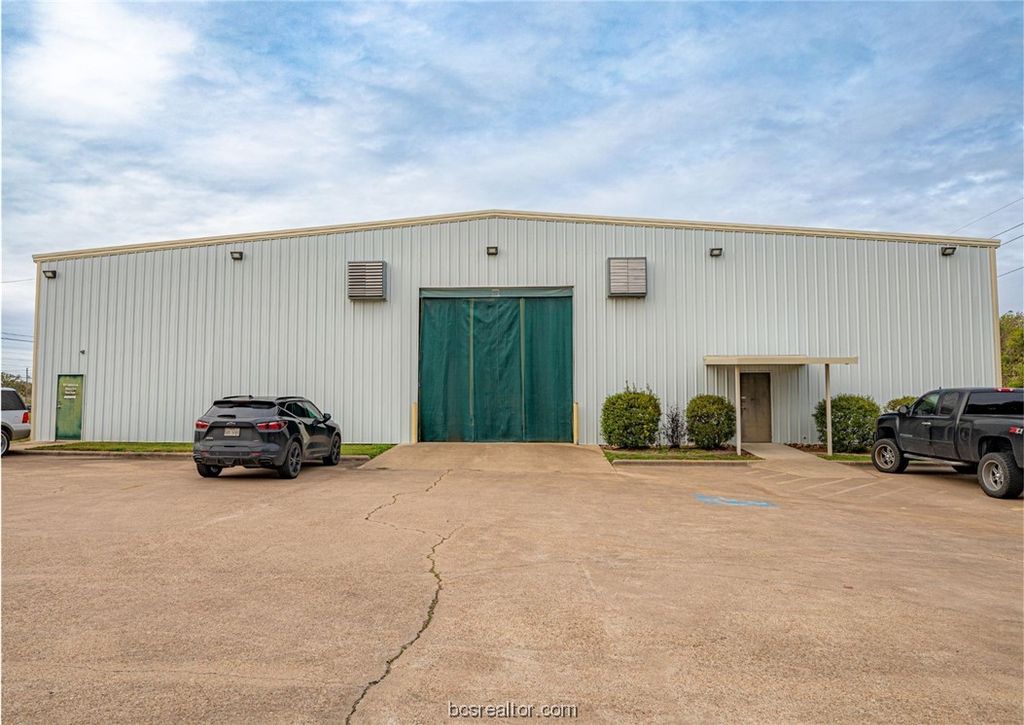 1514 Shiloh, Bryan, TX 77803 — photo 2