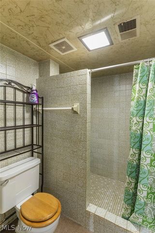 640 Tenney Avenue, Campbell, OH 44405