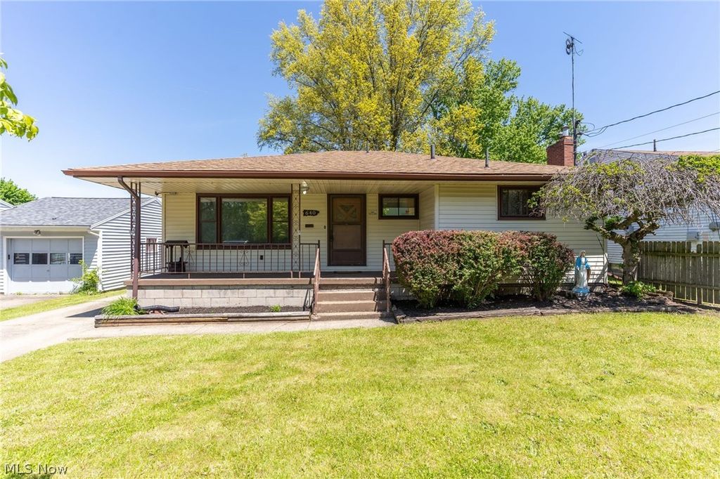 640 Tenney Avenue, Campbell, OH 44405