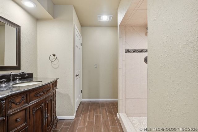 10654 S 66th East Avenue, Tulsa, OK 74133