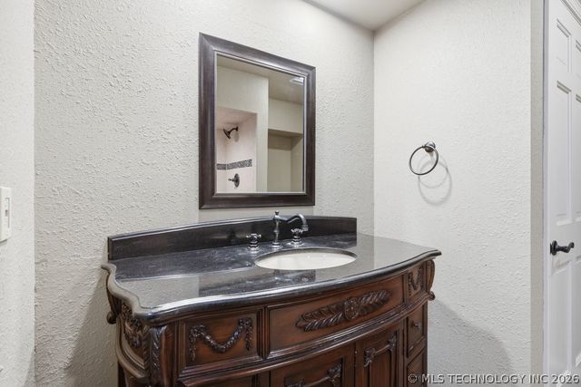 10654 S 66th East Avenue, Tulsa, OK 74133
