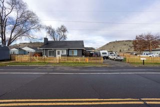 12 SW 2nd Street, Madras, OR 97741