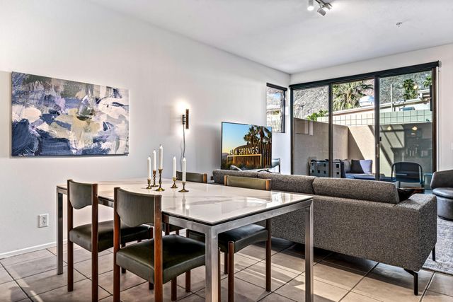 671 E Arenas Road, Palm Springs, CA 92262