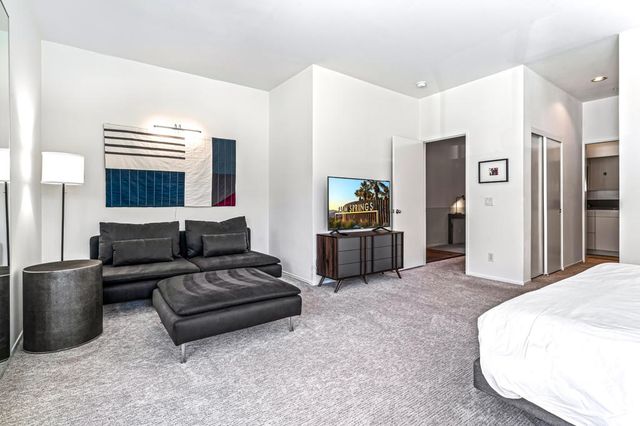 671 E Arenas Road, Palm Springs, CA 92262