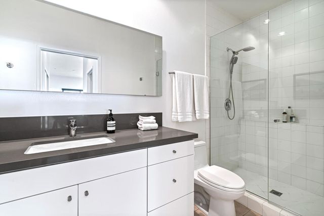 671 E Arenas Road, Palm Springs, CA 92262